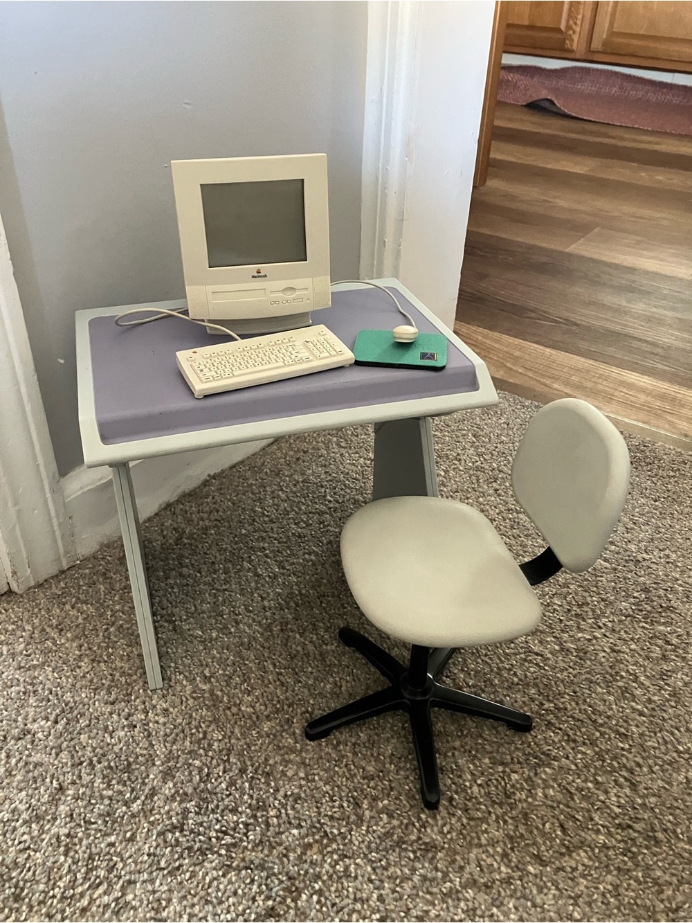 Pleasant Company American Girl of Today Macintosh Computer & Desk in Box